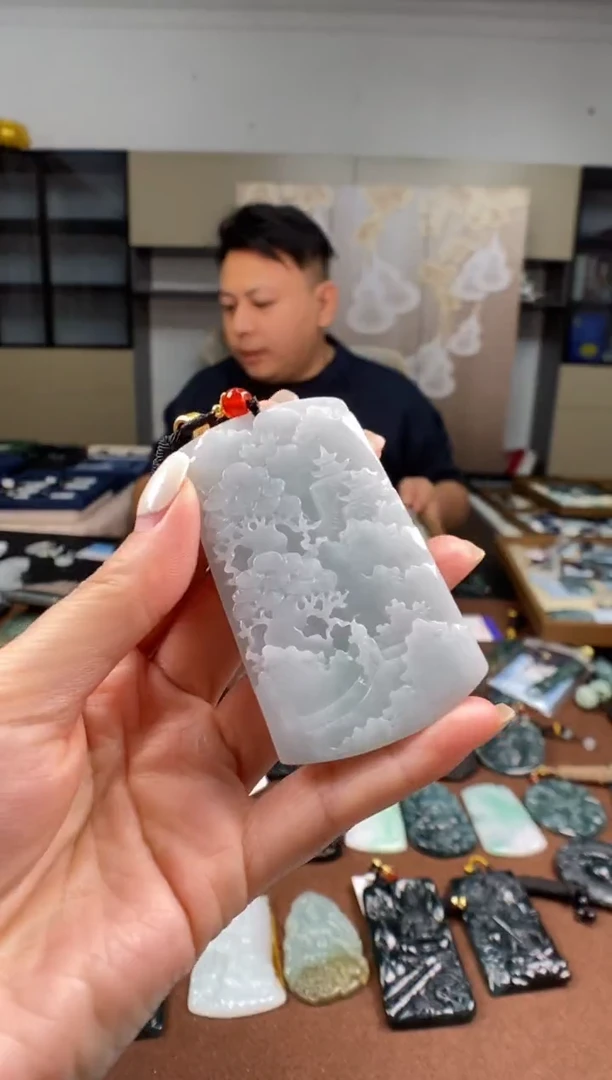 颈饰未镶嵌翡翠多样性发其一