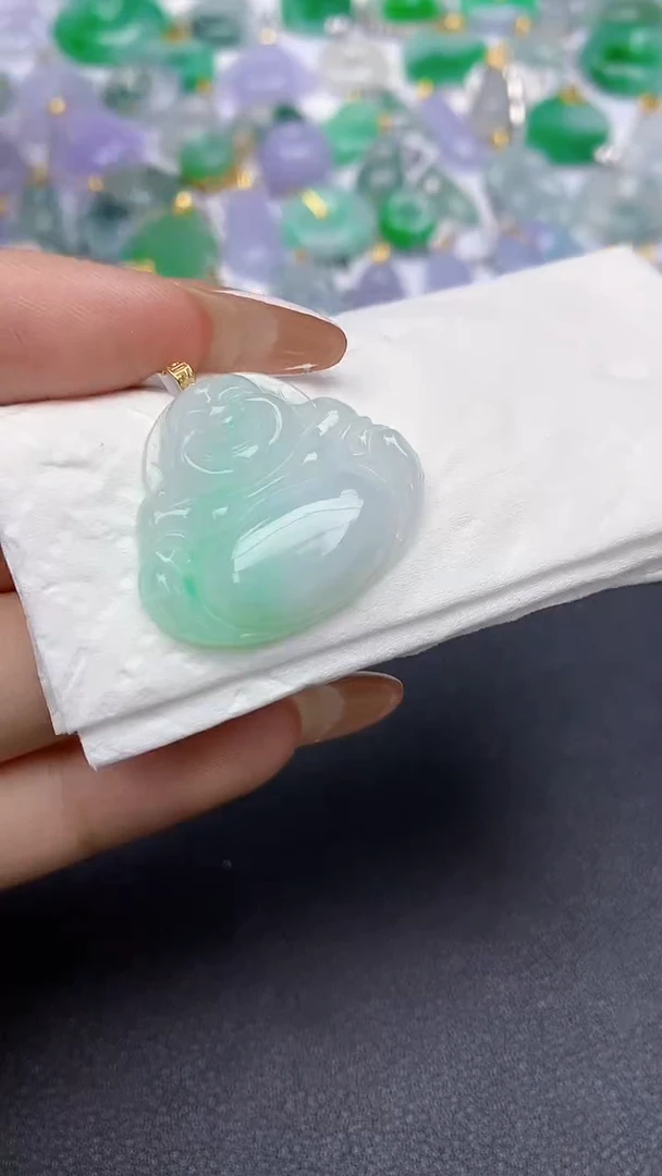 颈饰18K金镶嵌翡翠a货假一赔三支持复检百元上9元证书费自理