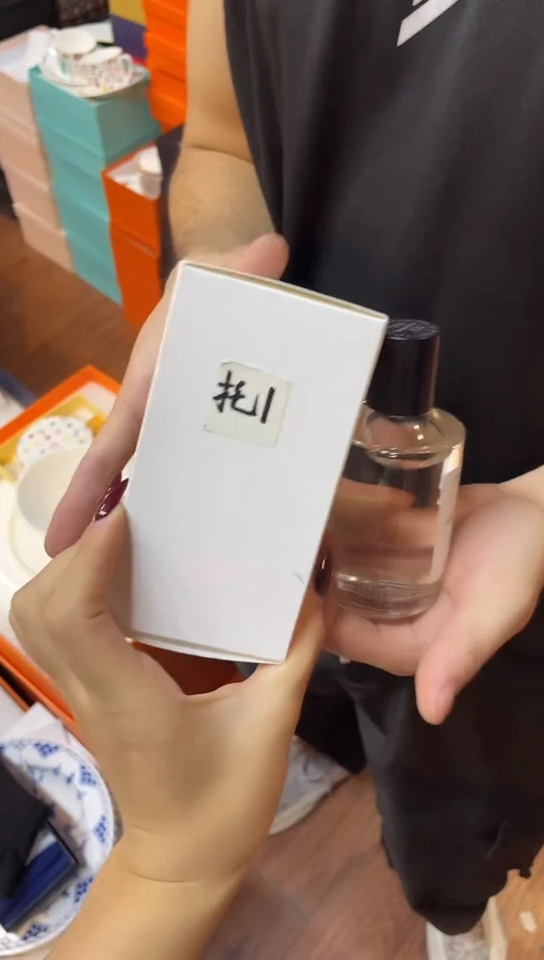 杯鸿辉家品牌瓷器，京东包邮！