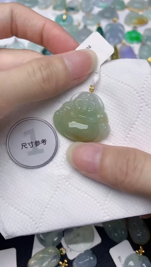 翡翠18K金镶嵌颈饰天然A货翡翠