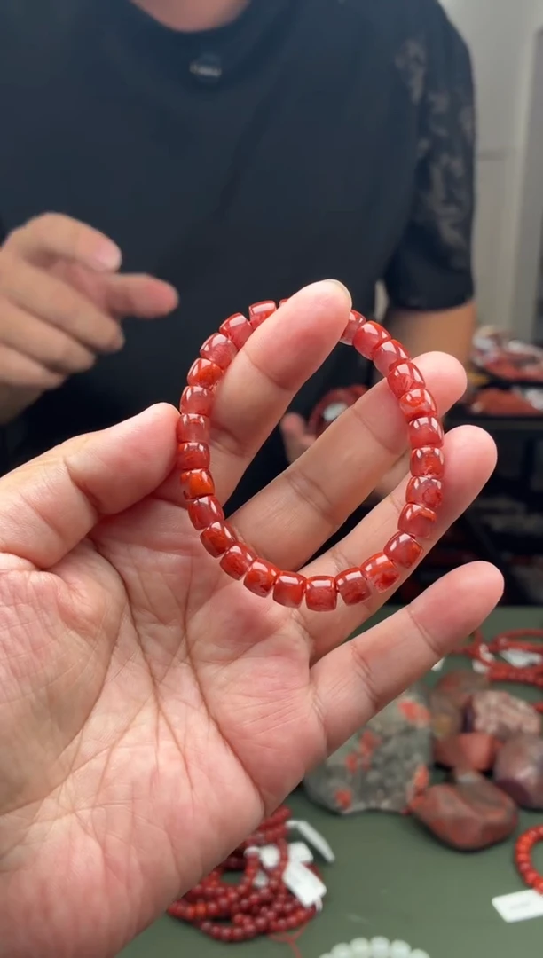 手串未镶嵌南红玛瑙单圈手串一条约7mm多样性发货