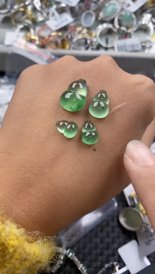 未镶嵌戒指翡翠我****哪888---8