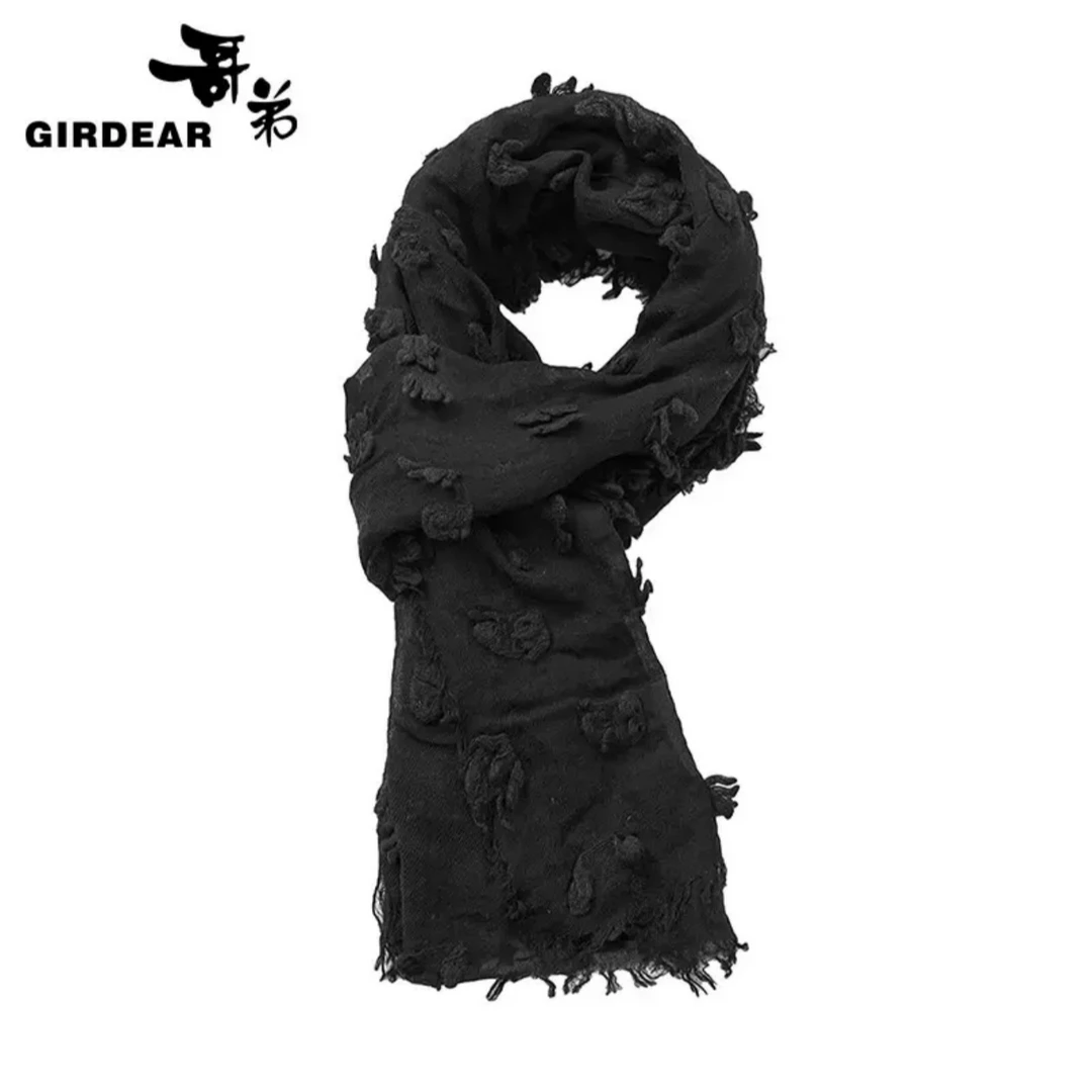 GIRDEAR/哥弟秋冬新款时尚搭配轻柔细腻云朵刺绣围巾女1800050
