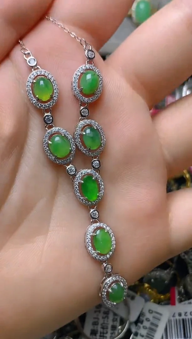 银S925镶嵌戒指翡翠百内无证书