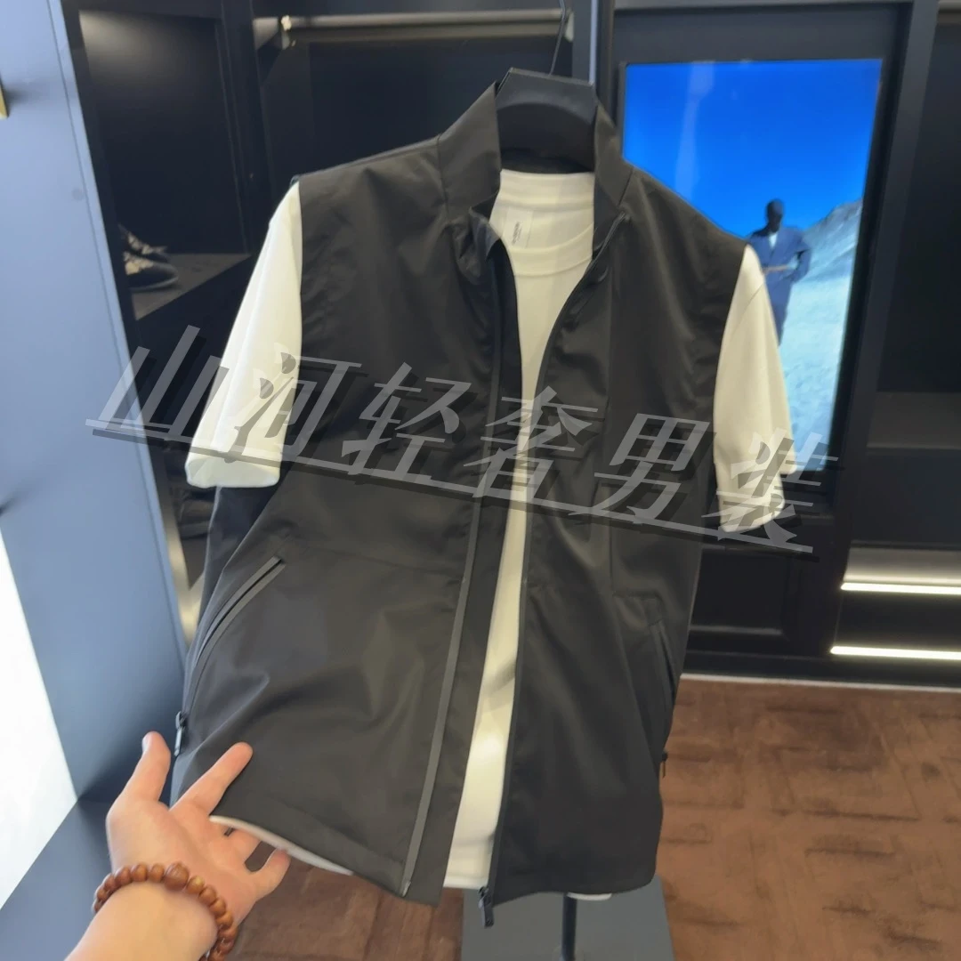春秋新款男士薄款透气高端立领款拉链纯色休闲雅痞男款马甲修身型