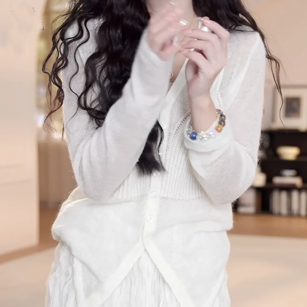 春季新款针织开衫长袖气质显瘦时尚法式设计感上衣