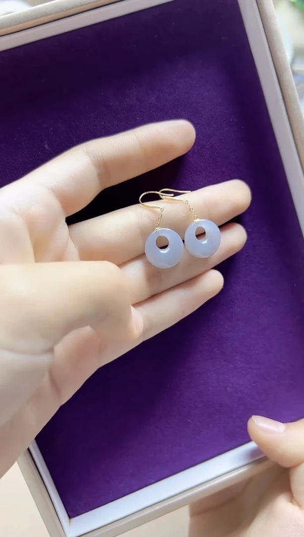 和田玉18K金镶嵌颈饰耳坠一对