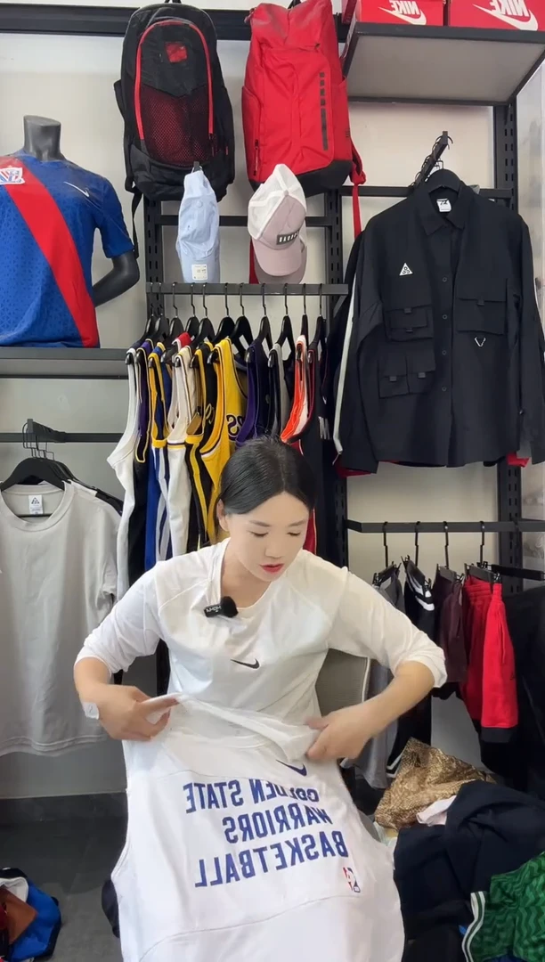 152·编码 瑕疵款以直播间过款为准 尺码·XL
