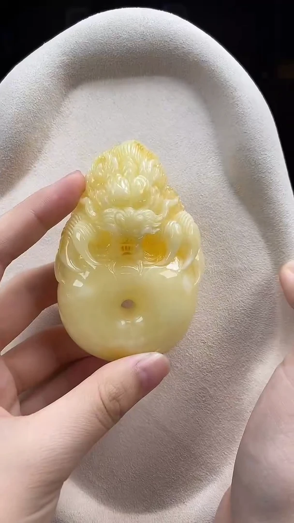 琥珀颈饰未镶嵌吊坠