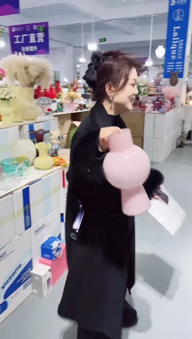 【闪购商品】玻璃私花主义花瓶厂-微瑕--OHRL8