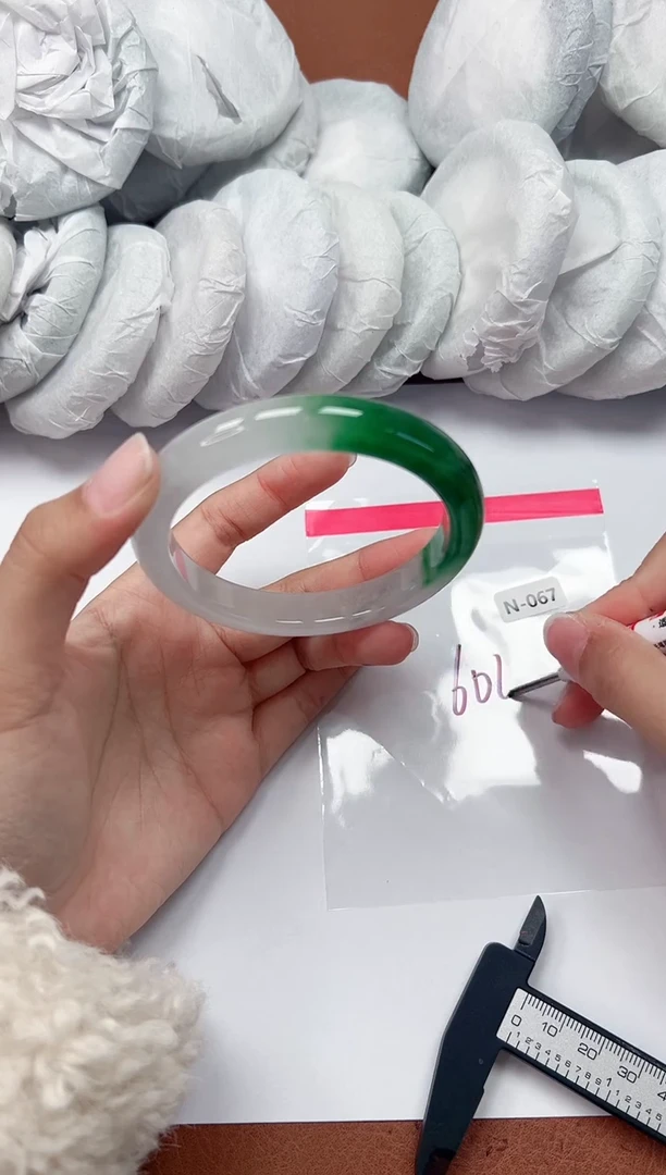 缅风精品手镯礼盒装N-67