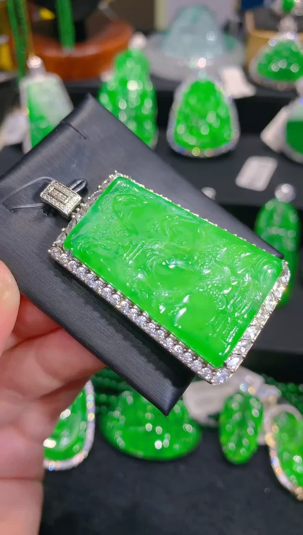 【闪购商品】翡翠颈饰银S925镶嵌27一季