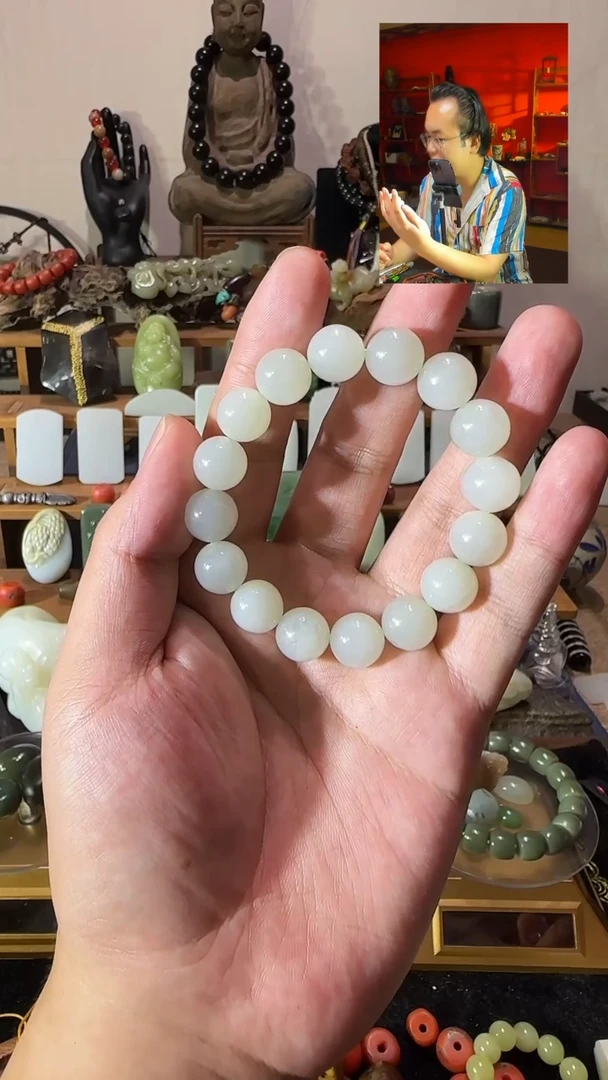 和田玉未镶嵌颈饰1