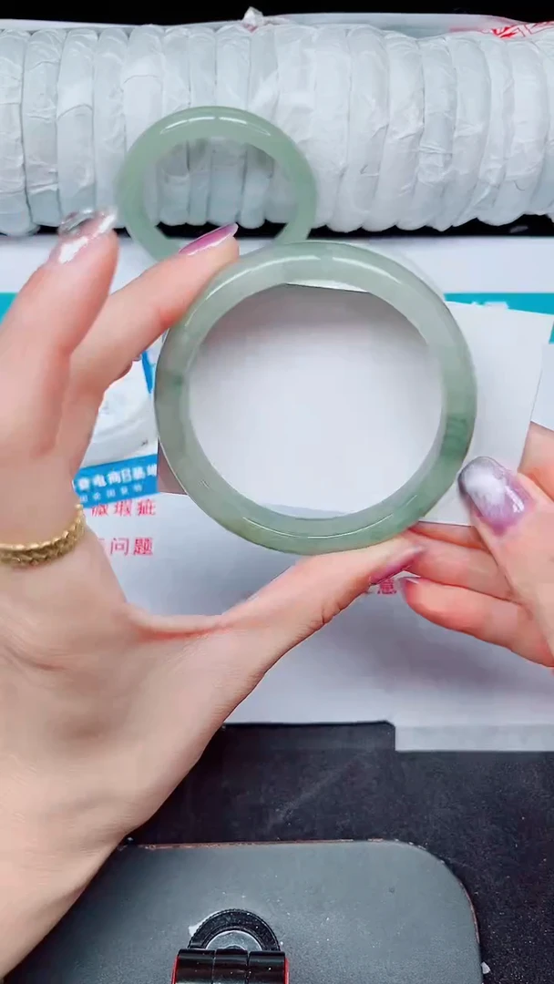 未镶嵌手镯石英质玉221-58/59