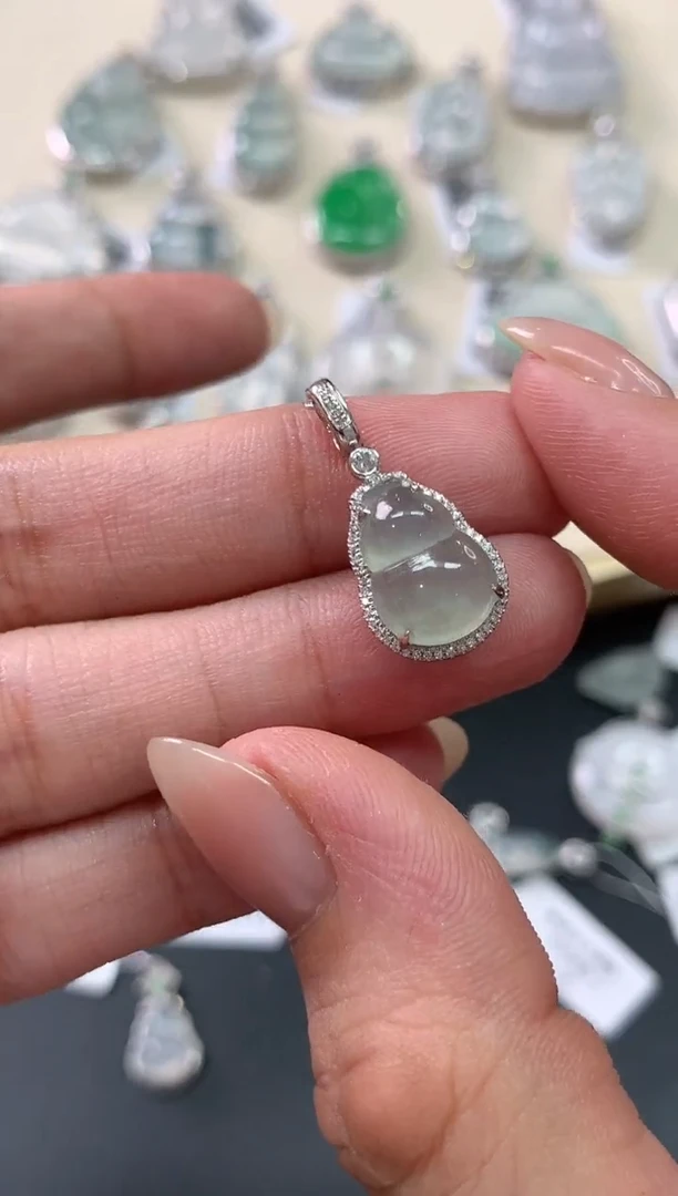 翡翠18K金镶嵌吊坠(不含链)3980