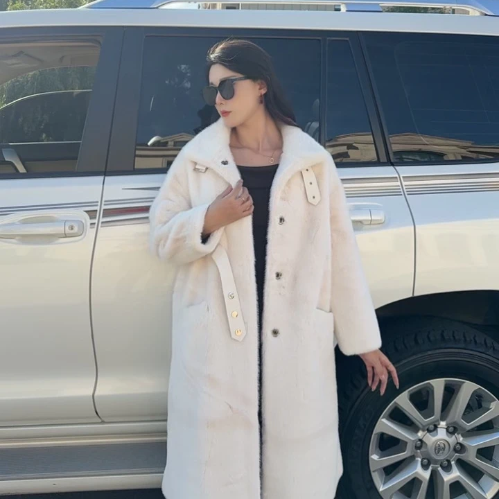 口袋立翻领女方领白色长款