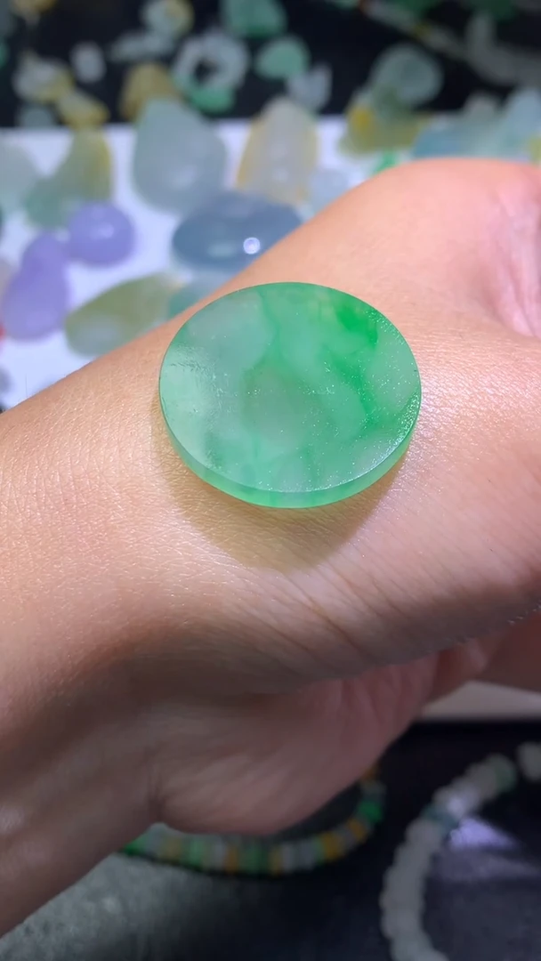 未镶嵌定制翡翠珊*毛货