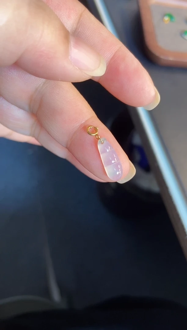 吊坠(不含链)18K金镶嵌翡翠1
