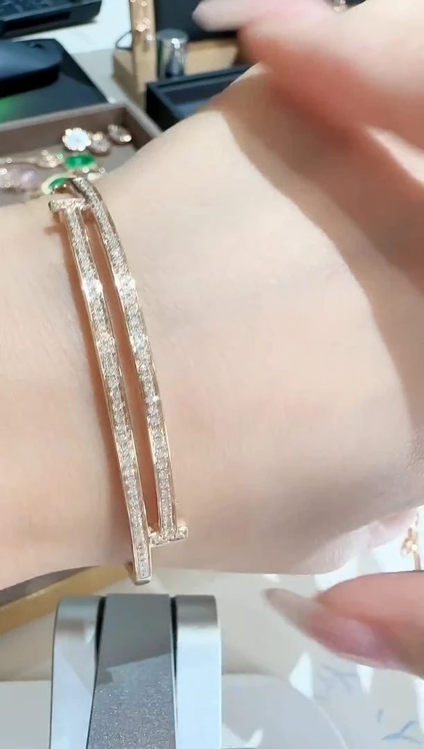 手镯18K金镶嵌钻石双T手镯12号