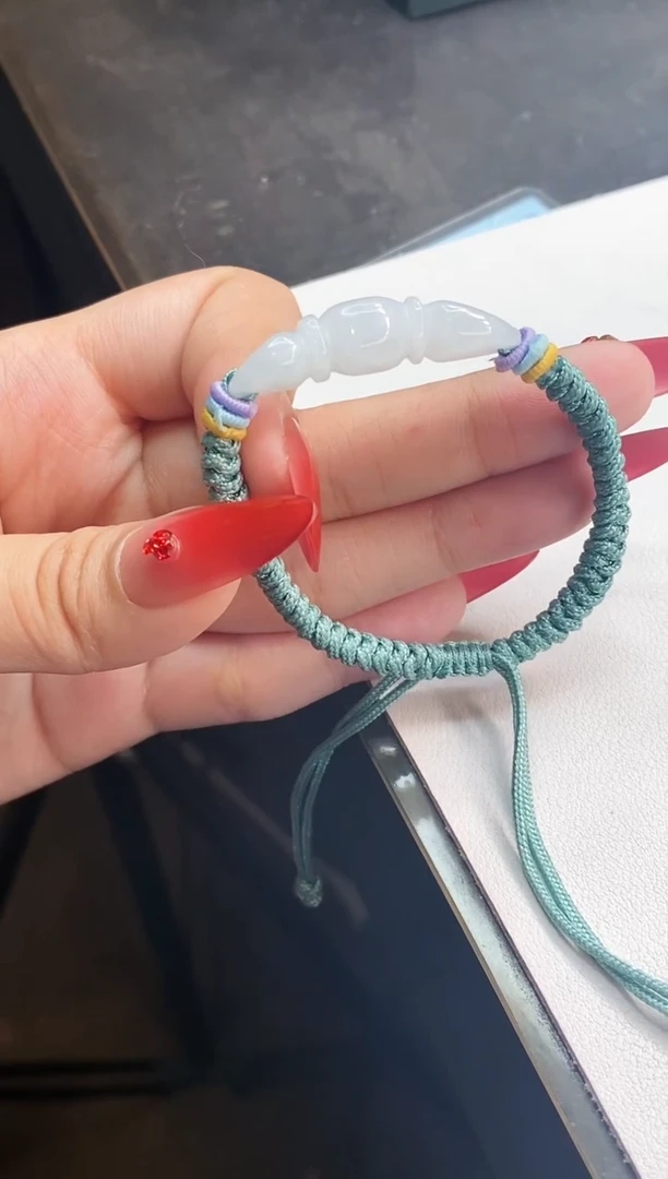【闪购商品】翡翠颈饰未镶嵌手绳