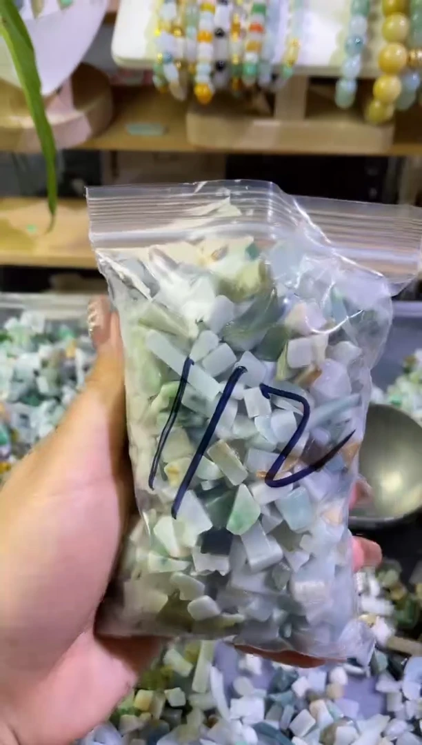 【闪购商品】翡翠颈饰未镶嵌天然翡翠迷你号500克112