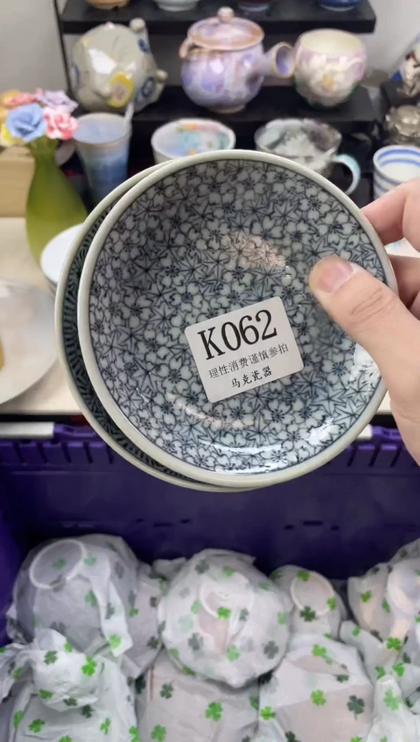 瓷片兔*兔                K062