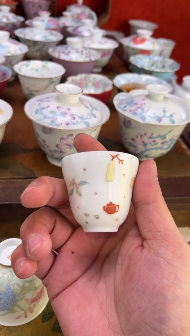 景德镇纯手绘陶瓷茶具清供杯