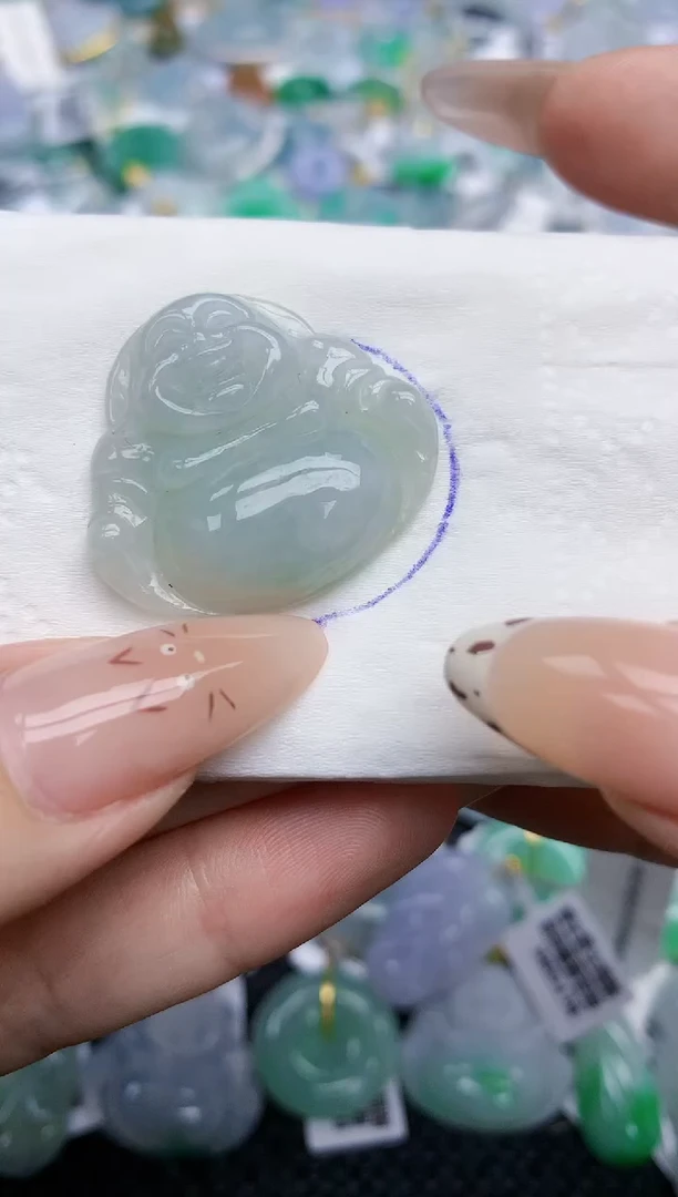 翡翠未镶嵌颈饰   天然翡翠A货