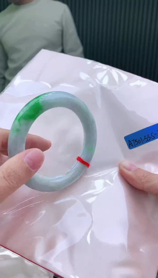 未镶嵌手镯翡翠55+