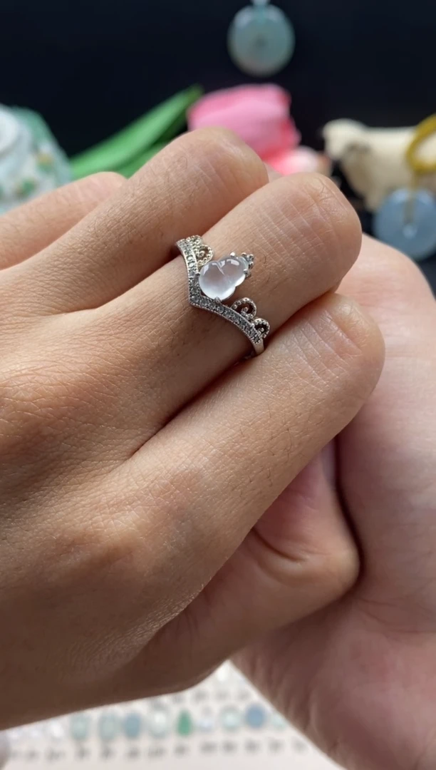 【闪购商品】翡翠戒指银S925镶嵌翡翠白冰葫芦戒指