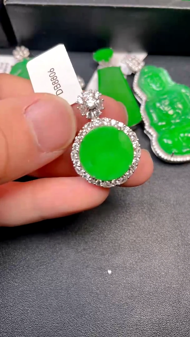 吊坠(不含链)银S925镶嵌翡翠吊坠