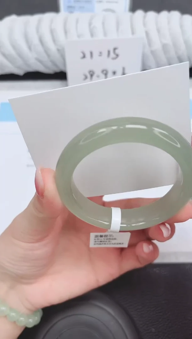 未镶嵌手镯石英质玉20-55.1