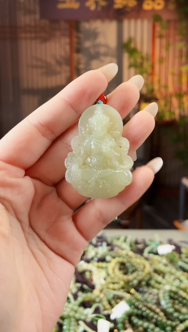 颈饰未镶嵌和田玉1