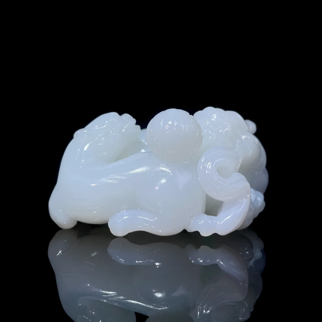 A38-白玉九运貔貅尊 和田玉