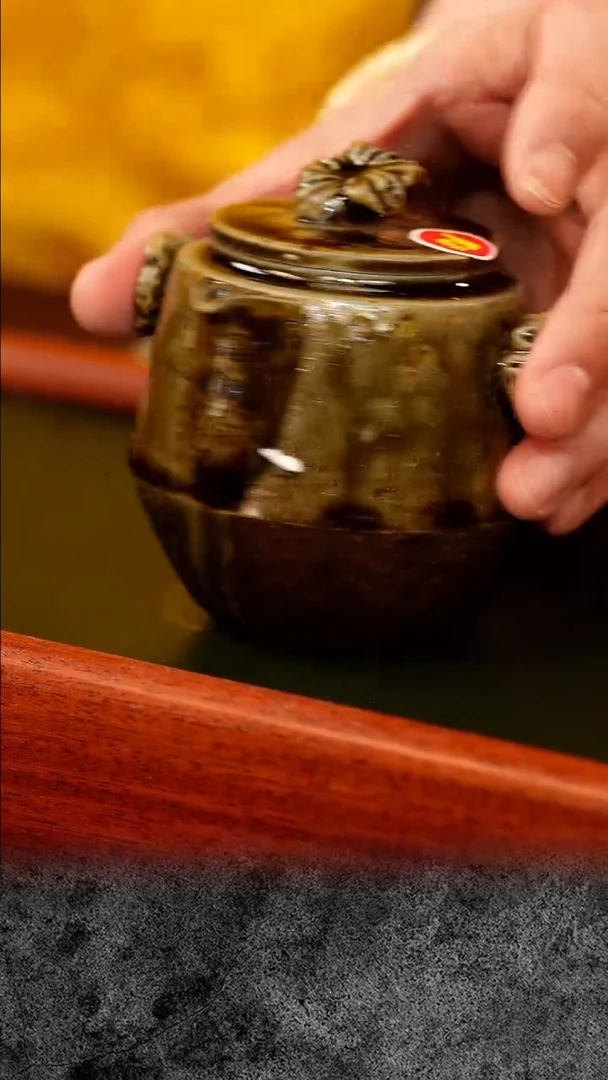 紫砂 宜兴紫砂 GFY  金丝楠木 花扭 手抓