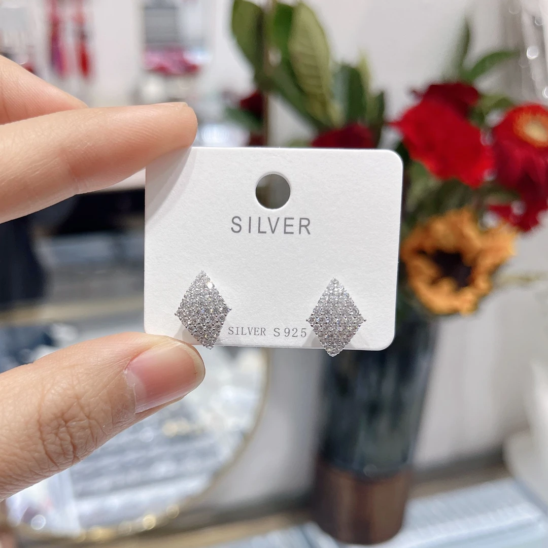 925银合成锆石耳饰 S925银满钻精致耳钉