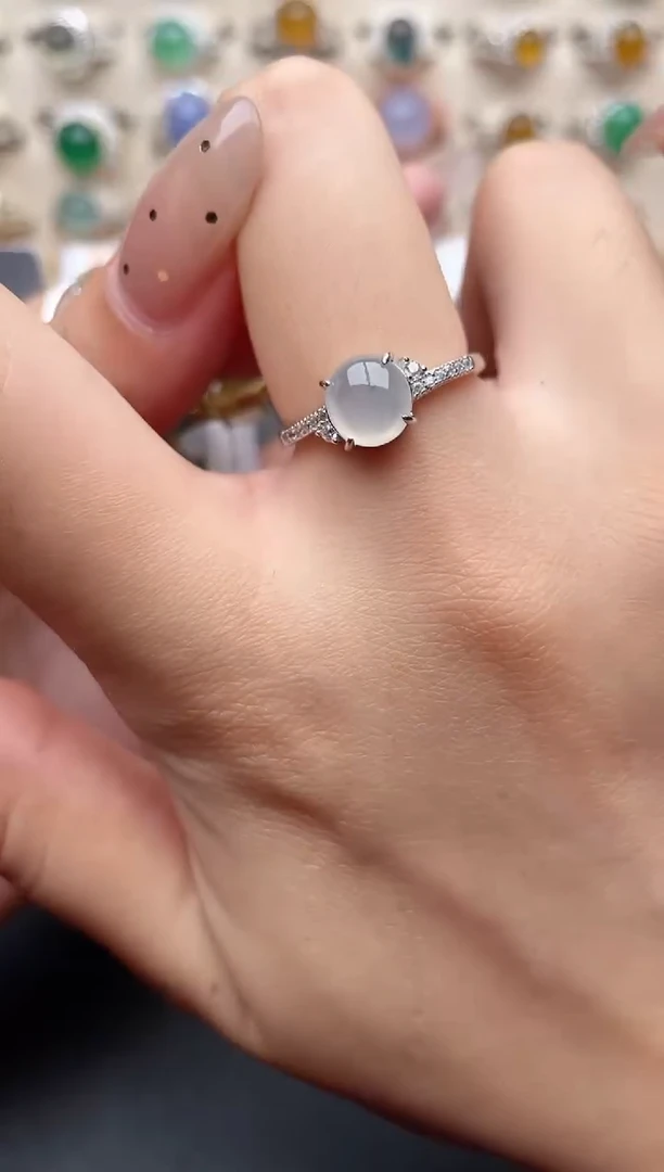 【闪购商品】翡翠戒指银S925镶嵌一物一证一礼盒