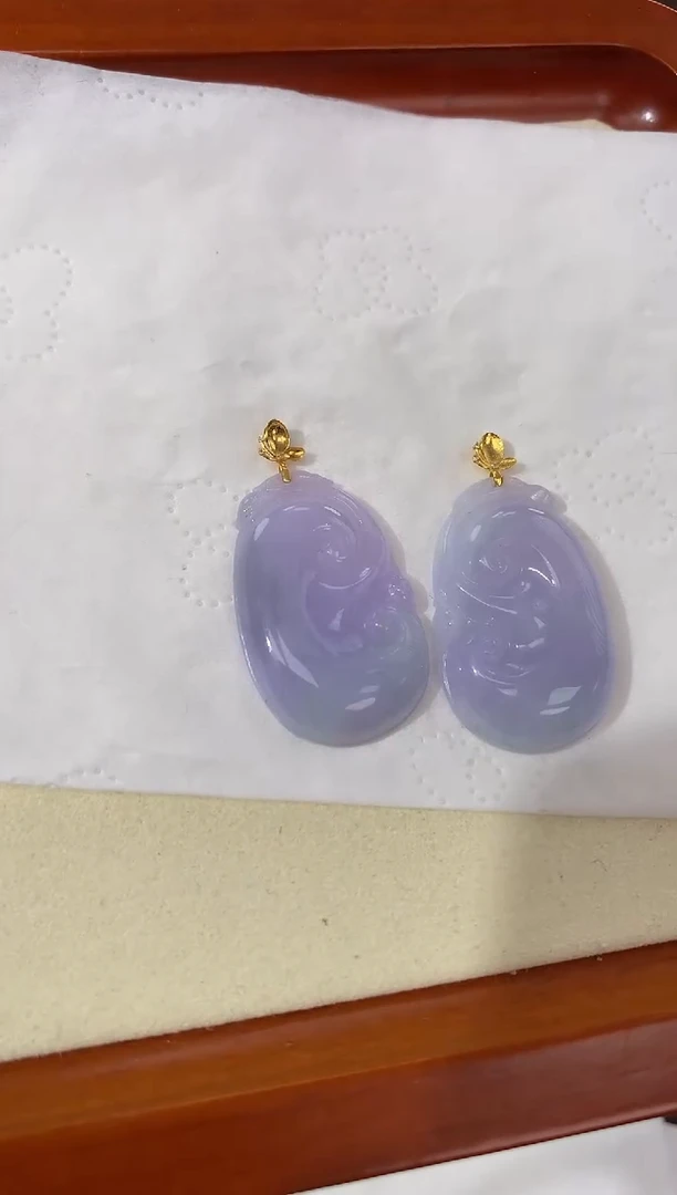 【闪购商品】翡翠颈饰18K金镶嵌天然缅甸a货翡翠(多样性发其一)
