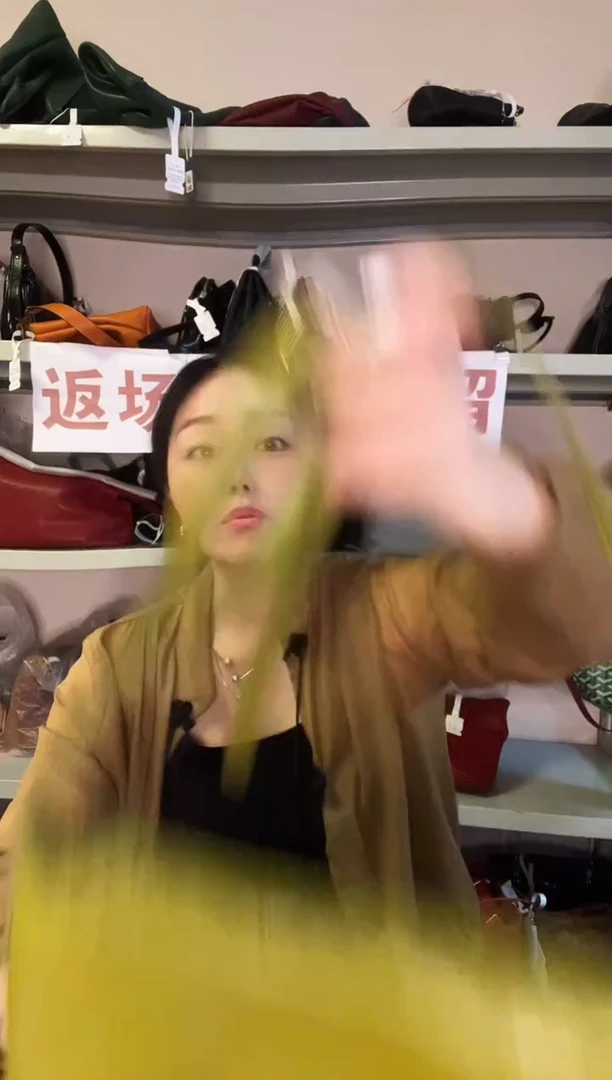 牛皮高端订制时尚百搭女士手提斜跨包包