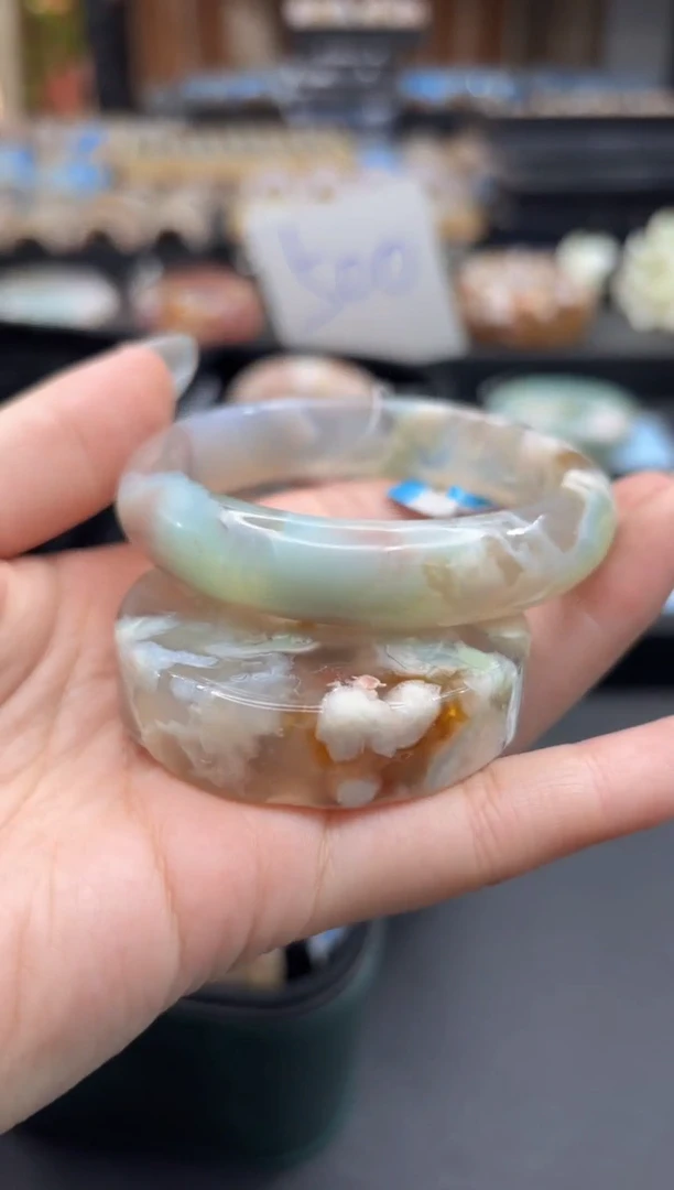 未镶嵌手镯石英质玉C545(56圈赠送镯心)