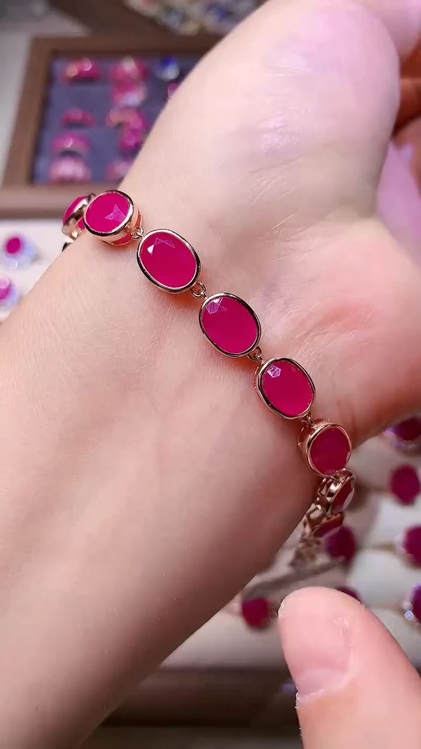 【闪购商品】红宝石手链银S925镶嵌000