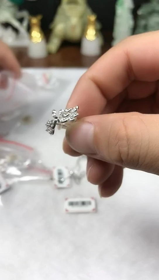 银S925镶嵌天然锆石耳饰耳饰