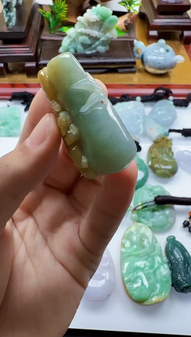 吊坠(不含链)未镶嵌翡翠1