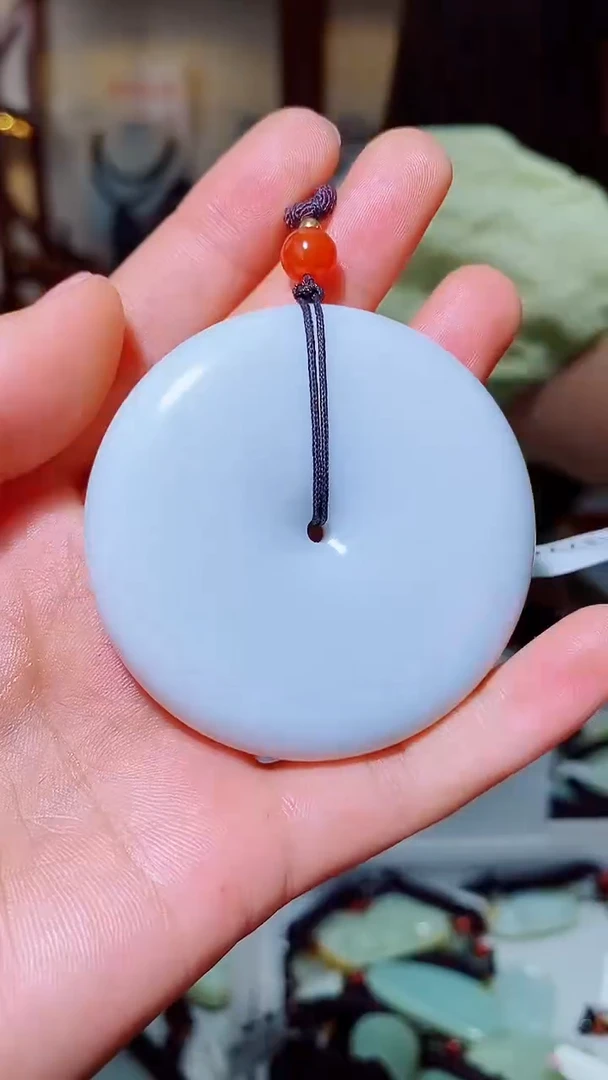 和田玉未镶嵌颈饰1