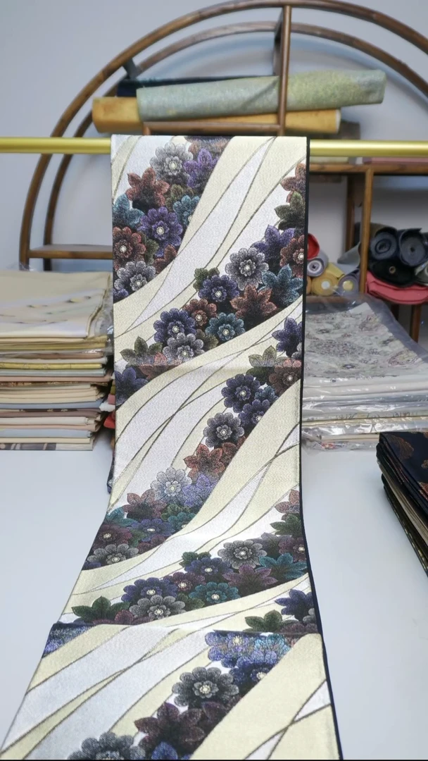 织绣19彩金花卉花卉