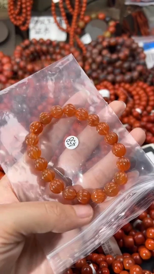 南红玛瑙手串未镶嵌9+