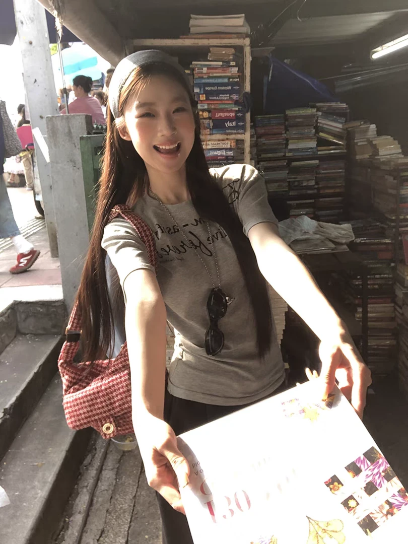 202中长款字母上衣