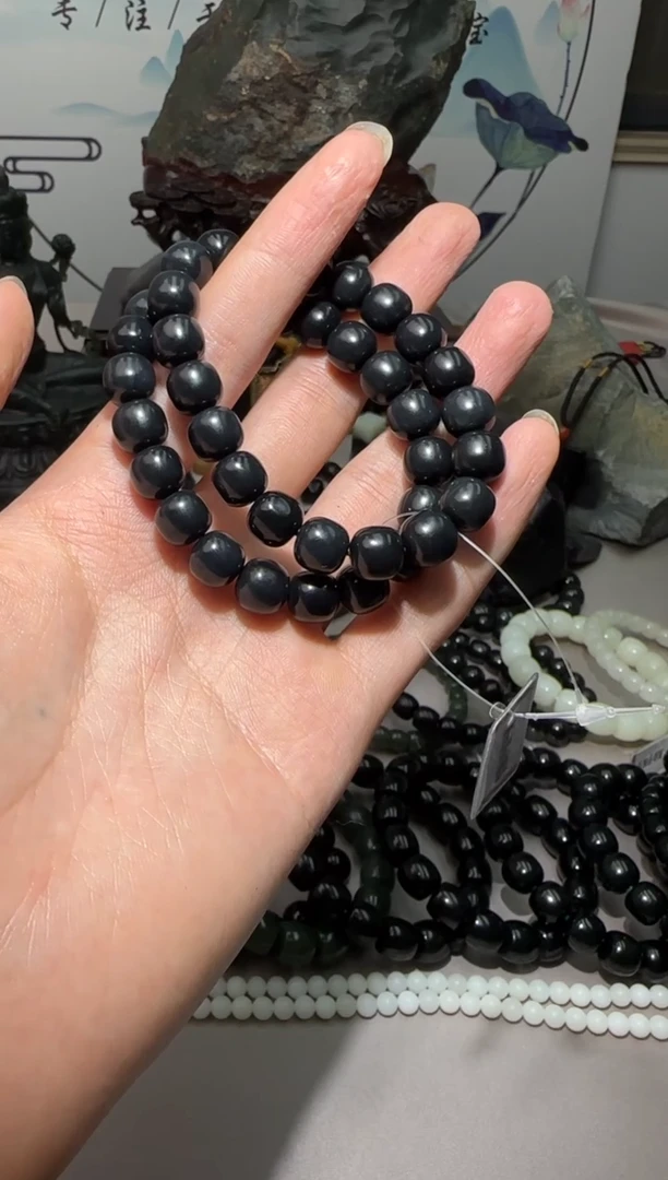手串未镶嵌和田玉新疆墨玉9*10老型手串