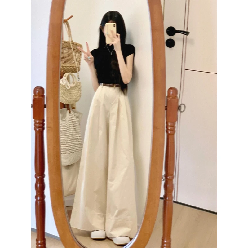 时尚穿搭女士夏季圆领正肩短款修身显瘦百搭小众上衣高腰休闲裤