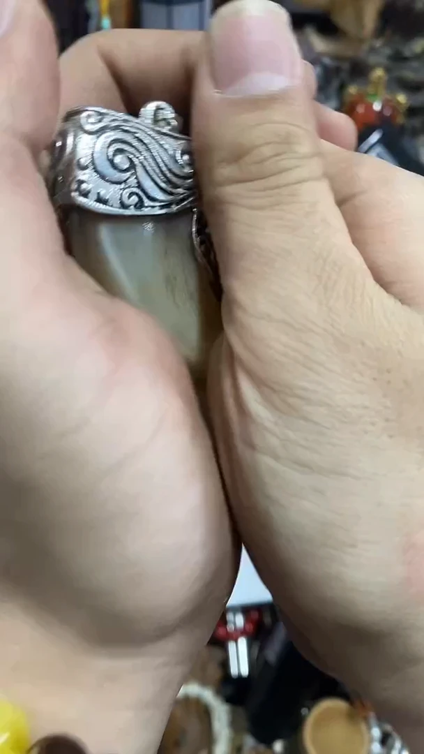 【闪购商品】瓷片闪购商品   如图所示